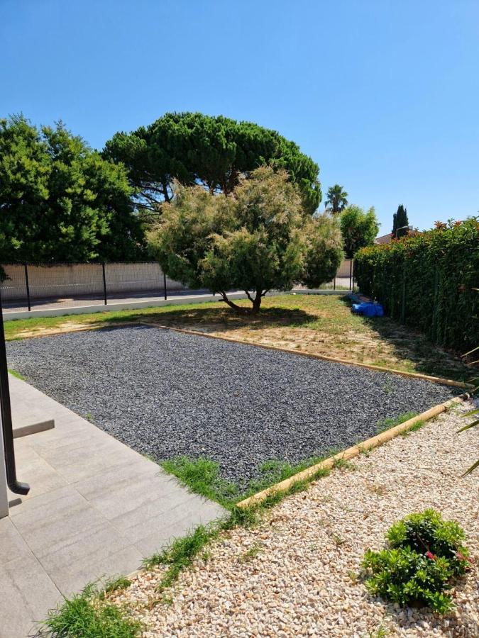 Havre De Paix Jardin Parking Proche Du Bord De Mer Saintes-Marie-la-Mer Buitenkant foto